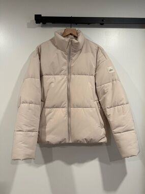 ALO Yoga Neutral Cream Puffer Jacket